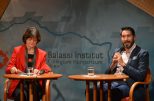 Bericht über die Buchpräsentation und Gespräch mit Opernsänger Clemens Unterreiner “Ein Bariton für alle Fälle”