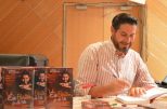 Bericht über die Buchpräsentation und Gespräch mit Opernsänger Clemens Unterreiner “Ein Bariton für alle Fälle”